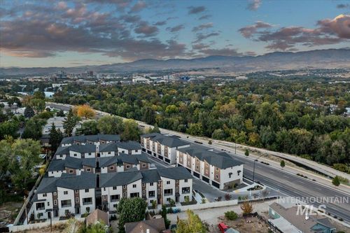 1721 S Rock View Ln, Boise, ID, 83705-3013 | Card Image