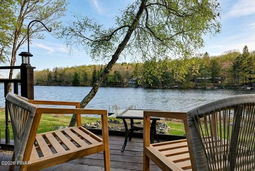 806 Widgeon Ct, Lords Valley, PA, 18428 | Card Image