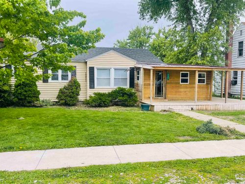 221 S D Street, Gas City, IN, 46933 | Card Image