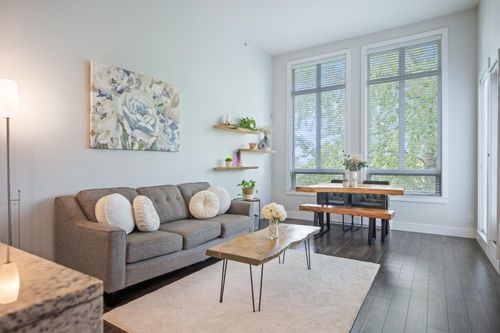 a409-20211 66 Avenue, Langley, BC, V2Y0L4 | Card Image