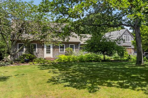 205 Meetinghouse Way, Edgartown, MA, 02539-7608 | Card Image