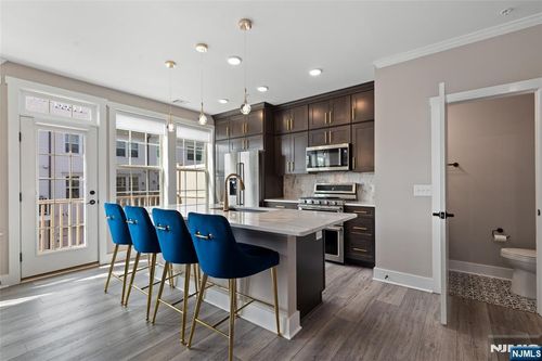 81 Arnold Drive, Wood Ridge, NJ, 07075 | Card Image