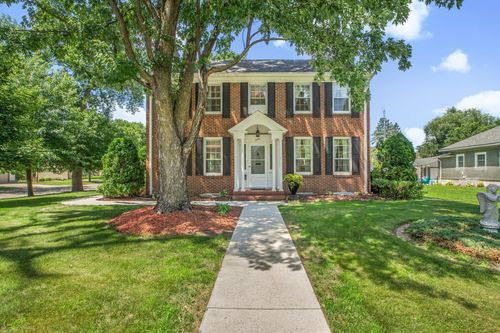 426 S Armstrong Ave, Litchfield, MN, 55355-3004 | Card Image