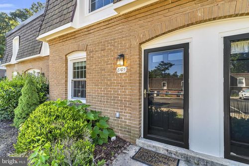 259-8105 Kingsway Ct, SPRINGFIELD, VA, 22152-1158 | Card Image