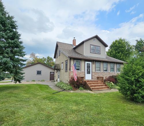 41 4th St, Echo, MN, 56237-2504 | Card Image