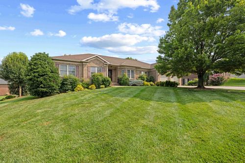 319 Melvin Cir, Bridgewater, VA, 22812-1663 | Card Image