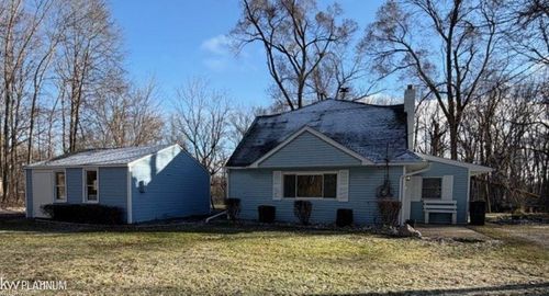 5250 Woodland Ln, East China, MI, 48054-4196 | Card Image