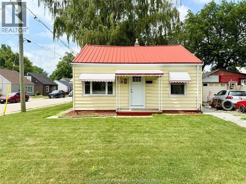 20 Mcnaughton Ave, Wallaceburg, ON, N8A1R8 | Card Image