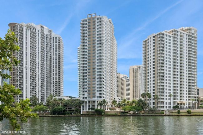 APT-2202 - 801 Brickell Key Blvd, Condo with 2 bedrooms, 2 bathrooms and null parking in Miami FL | Image 22
