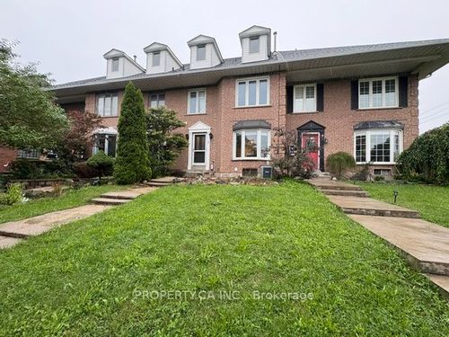 3 Waterford Cres, Stoney Creek, ON, L8E4Z8 | Card Image