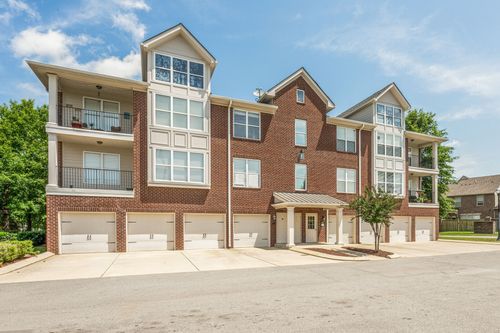 unit-f200-2000 Newark Ln, Thompsons Station, TN, 37179-9624 | Card Image