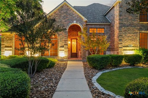 9715 Wind Gate Pkwy, San Antonio, TX, 78254-1841 | Card Image