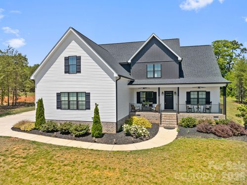 7412 Kingsley Pl, Stokesdale, NC, 27357-9424 | Card Image