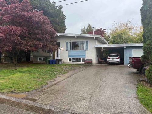 46630 Emerald Dr, Chilliwack, BC, V2P3V3 | Card Image