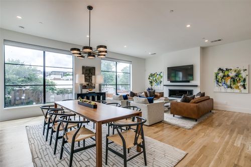 101-2719 Reagan St, Dallas, TX, 75219-3755 | Card Image