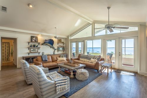 2433 Surf Rd, Panacea, FL, 32346-2640 | Card Image