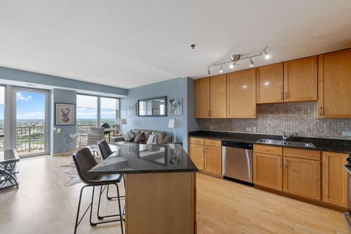 2408-929 Portland Ave, Minneapolis, MN, 55404 | Card Image