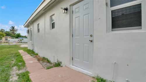 6136 Grant St, Hollywood, FL, 33024 | Card Image