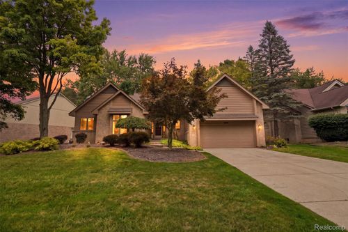 4963 Countryside Drive, West Bloomfield Charter Township, MI, 48323 | Card Image