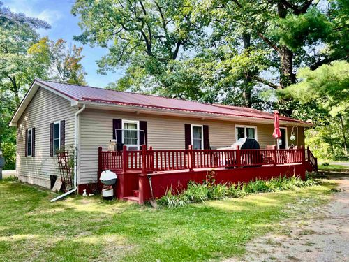 9990 N Lumberjack Rd, Riverdale, MI, 48877-8722 | Card Image