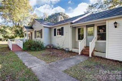 425 Rehobeth Rd, Waxhaw, NC, 28173-8642 | Card Image