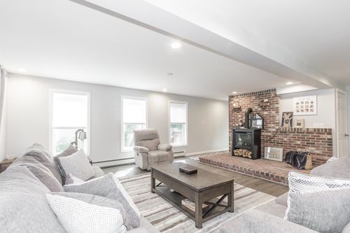 a-156 Little Mill Rd, Sandown, NH, 03873-2532 | Card Image