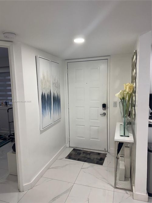 apt-105e-13355 Sw 16th Ct, Pembroke Pines, FL, 33027-6408 | Card Image