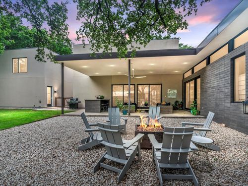 1703 Dexter St, Austin, TX, 78704-2104 | Card Image