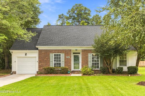 2704 Manor Ct, Wilmington, NC, 28405-7411 | Card Image