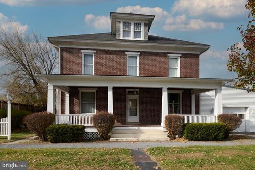 100 E Water St, MILESBURG, PA, 16853-3867 | Card Image