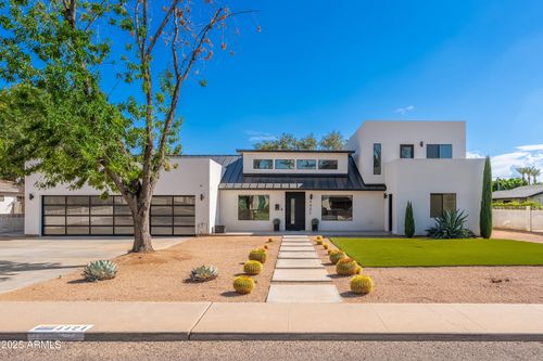 4421 E Earll Dr, Phoenix, AZ, 85018-7233 | Card Image