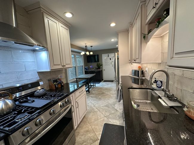 14609 Morningside Rd, Townhouse with 3 bedrooms, 3 bathrooms and 2 parking in Orland Park IL | Image 14