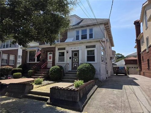 962 80th St, Brooklyn, NY, 11228-2618 | Card Image