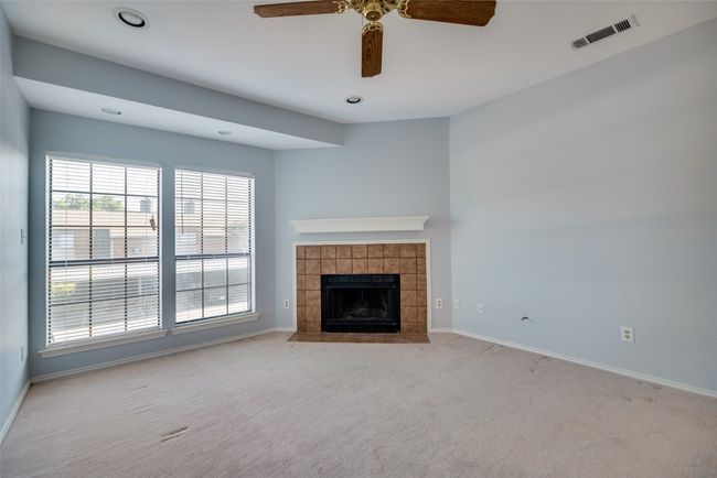 APT-255 - 5100 Verde Valley Ln, Condo with 2 bedrooms, 2 bathrooms and null parking in Dallas TX | Image 5