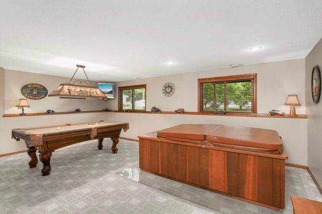Family Room | Image 29