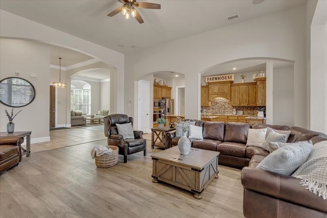 11562 Avondale Dr, House other with 3 bedrooms, 3 bathrooms and null parking in Frisco TX | Image 12