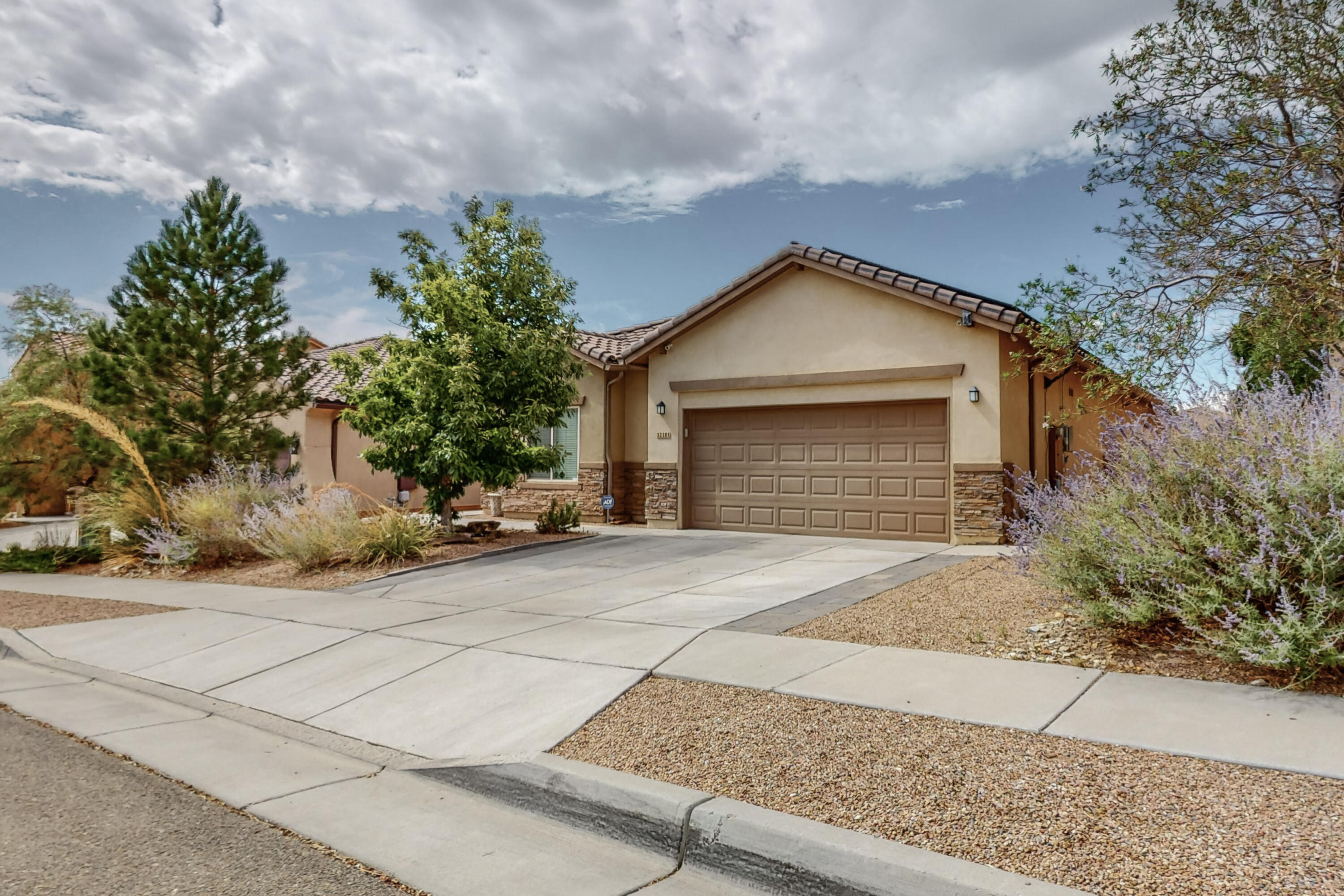 Aqueduct Rd, Albuquerque, NM 87123