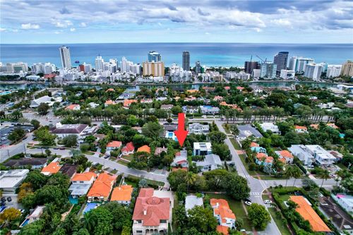 3719 Sheridan Ave, Miami Beach, FL, 33140-3949 | Card Image