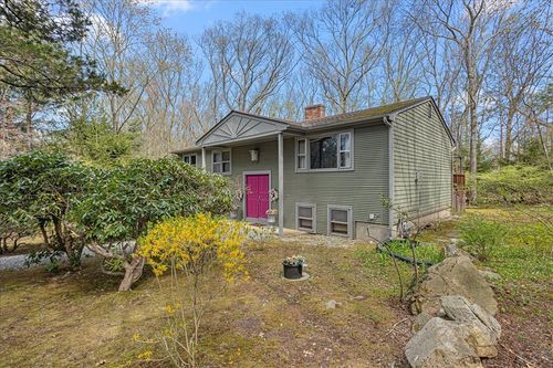 154 Spring Valley Dr, East Greenwich, RI, 02818-1908 | Card Image