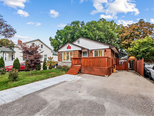 621 Byron St S, Whitby, ON, L1N4R6 | Card Image
