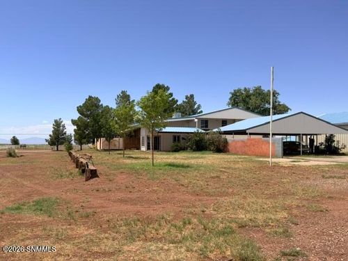 98 Jim Day Ln, Tularosa, NM, 88352-9401 | Card Image