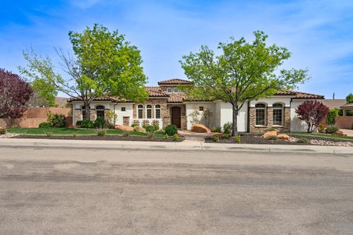 1844 N Wellington St, Washington, UT, 84780-8550 | Card Image