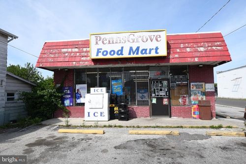 63 E Main St, Penns Grove, NJ, 08069-1404 | Card Image