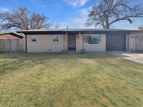 1212 9th St, Shallowater, TX, 79363-5122 | Card Image