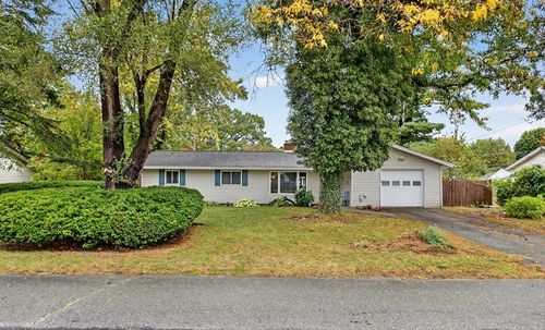 14 Paxton Rd, Framingham, MA, 01701-4135 | Card Image