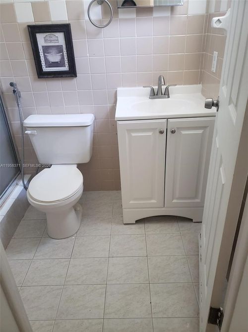 4610 Sw 116th Ave, Miami, FL, 33165-5538 | Card Image