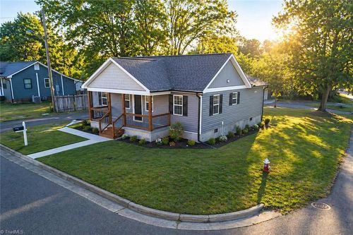 718 James St, Burlington, NC, 27217-6010 | Card Image