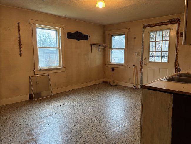 Use to be the Kitchen has been used for years | Image 24