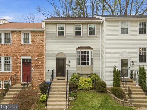 10058 Chestnut Wood Ln, BURKE, VA, 22015-2701 | Card Image