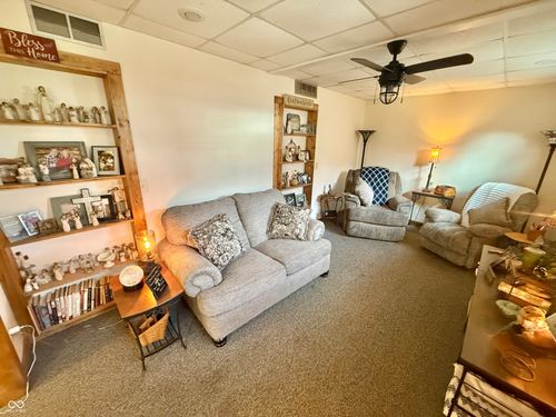 215 W Cross St, Brownstown, IN, 47220-1909 | Card Image